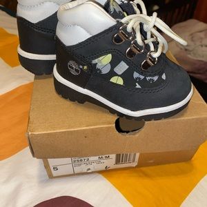 Unisex toddler Timberland boots